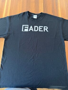 Men's Black Logo Short-Sleeve Tee